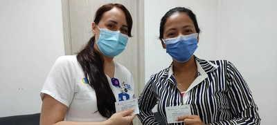 Profesionales de la salud invitan a los caleños a vacunarse contra la covid-19
