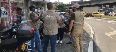Dagma realiza acciones para proteger la ciudad de una amenaza invisible