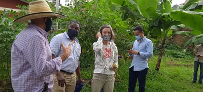 Dagma realiza Taller de Agricultura Orgánica en la comuna 3