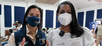En el oriente de Cali, Ministra de Cultura accedió a primera dosis de la vacuna contra el covid–19