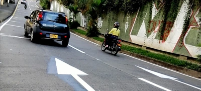 Movilidad demarcó más de 700 metros cuadrados en la Avenida de los Cerros