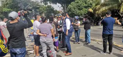 Monumento en ‘Puerto Resistencia’ no será destruido ni retirado