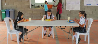 En Cali se retoma gradualmente la modalidad de alimentación escolar preparada en sitio