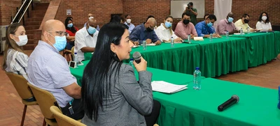 Alcaldía estructura proyecto para crear oportunidades de empleo juvenil