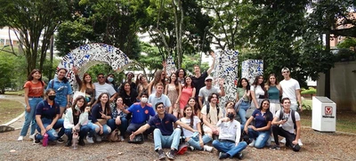 Estudiantes de Europa y Latinoamérica disfrutan recorriendo a Santiago de Cali