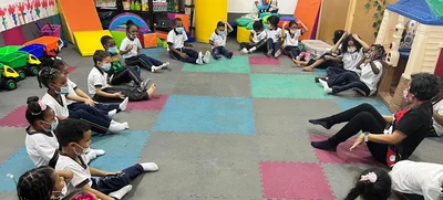 Imaginación e historia fundamentan la estrategia de acogida en las aulas escolares
