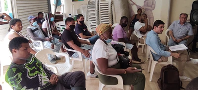 Bienestar Social llegó a Playa Renaciente para construir plan de trabajo