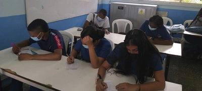Estudiantes evalúan su gusto por los alimentos del PAE