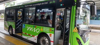 Desde el 21 de marzo el Sistema MIO prestará servicio hasta las once de la noche
