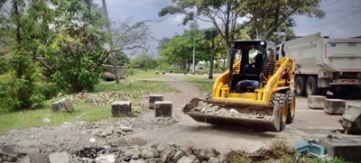 2.300 toneladas de residuos se han recogido en bordes de canales y separadores viales