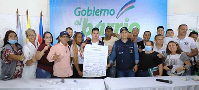 Alcaldía y comunidad de Floralia firman pacto por la vida en jornada de ‘Gobierno al Barrio’