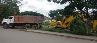 Durante el Plan de Choque, más de mil toneladas de basura se han recogido en el canal Oriental