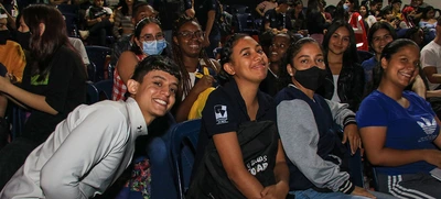 1000 jóvenes de ‘Todas y todos a estudiar’ exponen sus creaciones artísticas