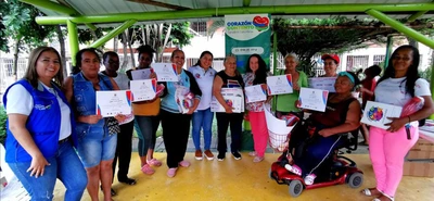 En los comedores comunitarios se fomenta la capacitación y participación de las mujeres