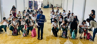 Jóvenes de la comuna 2 recibieron formación en civismo y sana convivencia