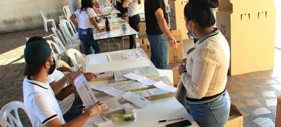 Incumplir el deber legal como jurado de votación tiene consecuencias disciplinarias