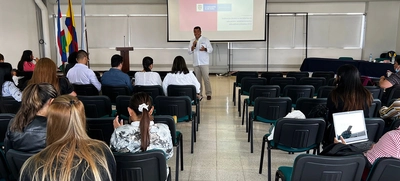 Con el Ministerio de Educación se adelantó encuentro con representantes de planteles privados
