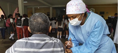 Autocuidado y vacunación, claves para evitar complicaciones por infecciones respiratorias agudas