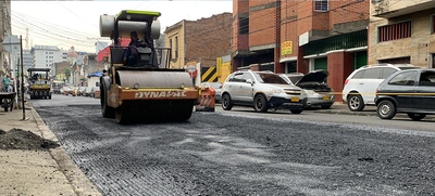Intervención vial en la calle 10 avanza con las ‘Obras de Corazón’