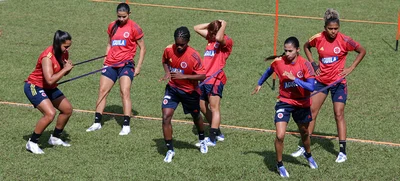 Prende motores la selección Colombia de fútbol femenino: así fue su primera práctica en Cali