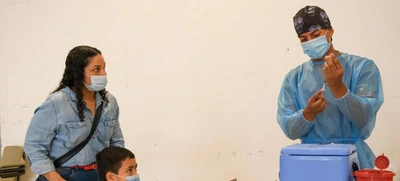 Aumentar coberturas de vacunación: clave para disminuir la afectación en niños de los picos del covid-19 e IRA
