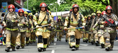Bomberos de Cali, héroes de ‘puro corazón’ que cumplen 94 años salvando vidas