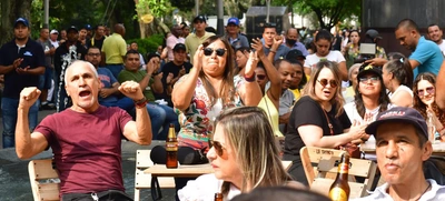 Con tranquilidad y alegría, caleños vivieron la posesión presidencial, en el Bulevar del Rio