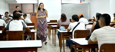 Continúa el proceso de capacitación con los gremios de carretilleros y herreros