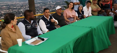 Comerciantes informales de Cristo Rey firmaron pacto por la gobernanza