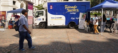 Alcaldía realizó primera jornada social en la Plaza de Cayzedo