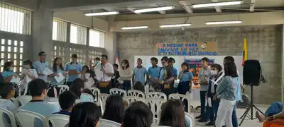 “Educación sin castigo y crianza amorosa”: profesor José Aníbal Morales