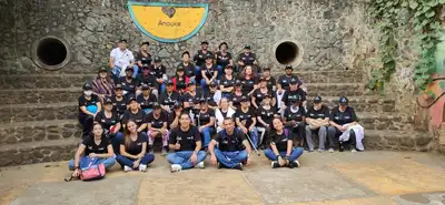 Rodeados de hadas, duendes, aves y coloridas mariposas, nuestros abuelos disfrutaron la zona rural de Cali