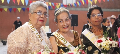 Betty Carvajal de Correa, nueva reina Persona Mayor de la Comuna 5