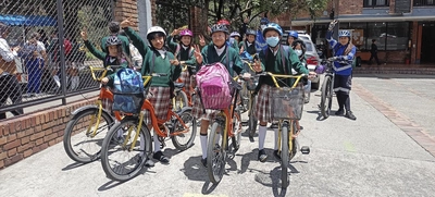 Los estudiantes del sistema oficial se alistan para pedalear
