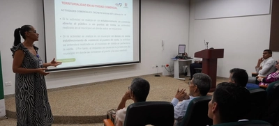 El tema tributario se abre paso en el sector académico mediante conferencias y servicios