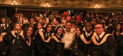 Más de 100 jóvenes se certificaron como técnico laboral mediante el programa Todas y Todos a Estudiar