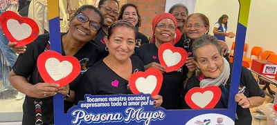 Juntos contribuimos al bienestar de las personas mayores