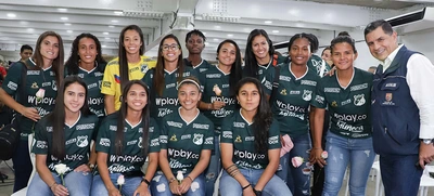 “Ustedes son referente de liderazgo para incentivar el fútbol en las niñas”: alcalde Ospina