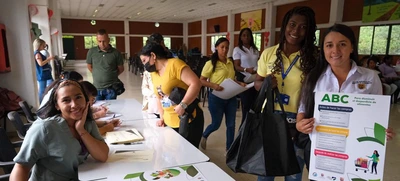 Tenderos Escolares se comprometen con la nutrición de niños, adolescentes y jóvenes.