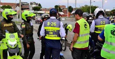 Más de 8000 notificaciones por invasión al carril exclusivo del MIO durante operativos interinstitucionales