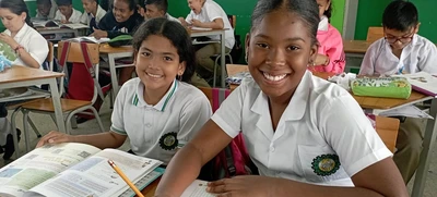 1350 estudiantes del sistema oficial reciben refuerzo escolar en lenguaje y matemáticas