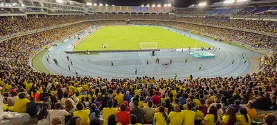 Más de 36.000 asistentes y 4 goles de las colombianas engalanaron el Pascual