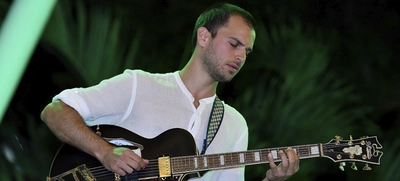 Yoav Eshed deslumbró con los sonidos de Jazz en la Feria del Libro.