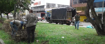 Segunda jornada amor por Cali  liberó corredores viales de 48 toneladas de residuos