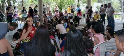 Los niños y niñas del barrio Villa del Sur gozaron su fiesta, organizada por la Junta Comunal