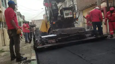 Culminan intervención vial en el barrio Industrial con ‘Obras de Corazón’