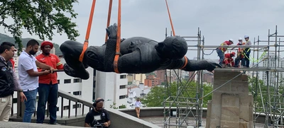 Estatua de Sebastián de Belalcázar volvió a su pedestal