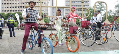 Conozca a la familia caleña que promueve el uso de la bicicleta y los valores de la caleñidad