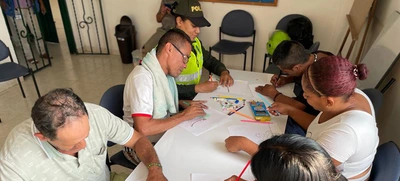 Habitantes de calle y la Policía participaron en taller de arte urbano