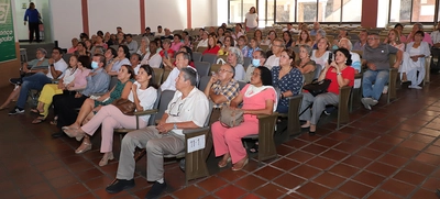 Reconocimiento a los años al servicio del sector educativo oficial